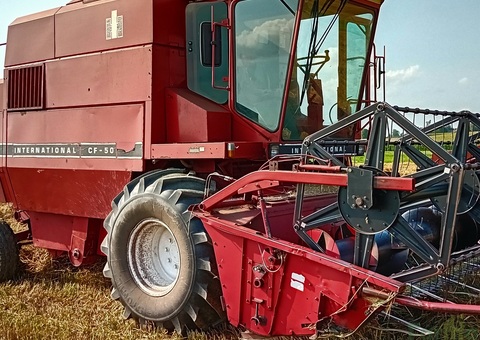 Sprzedam kombajn zbożowy Deutz Fahr M2780 - 1/6