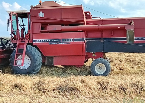 Sprzedam kombajn zbożowy Deutz Fahr M2780 - 3/6