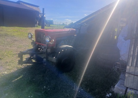 Ciągnik sam 4x4 z płuviem - 9/9