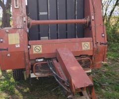 Prasa rolująca hesston 5540
