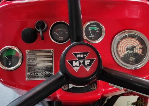 Ciągnik rolniczy Massey Ferguson MF 130 1967 rok odrestaurowany - 5/20