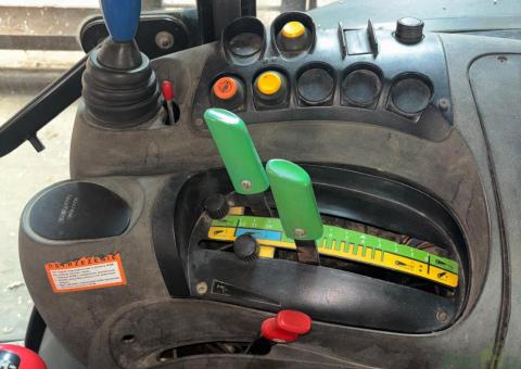 DEUTZ Fahr AGROPLUS 100 - 2/10