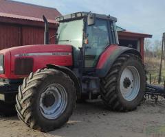 Massey Ferguson 8240